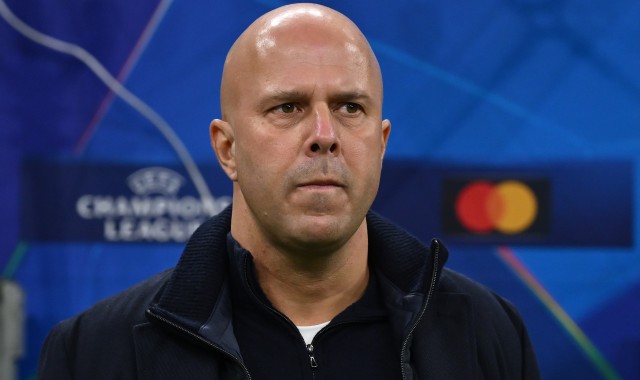 kaiyun-彭南特：斯洛特换人操作离谱到家，球迷都看出问题来他却看不出？