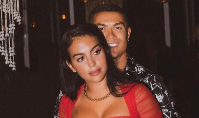 开云-反面典型？C罗违反防疫规定出行 或被罚款400欧元